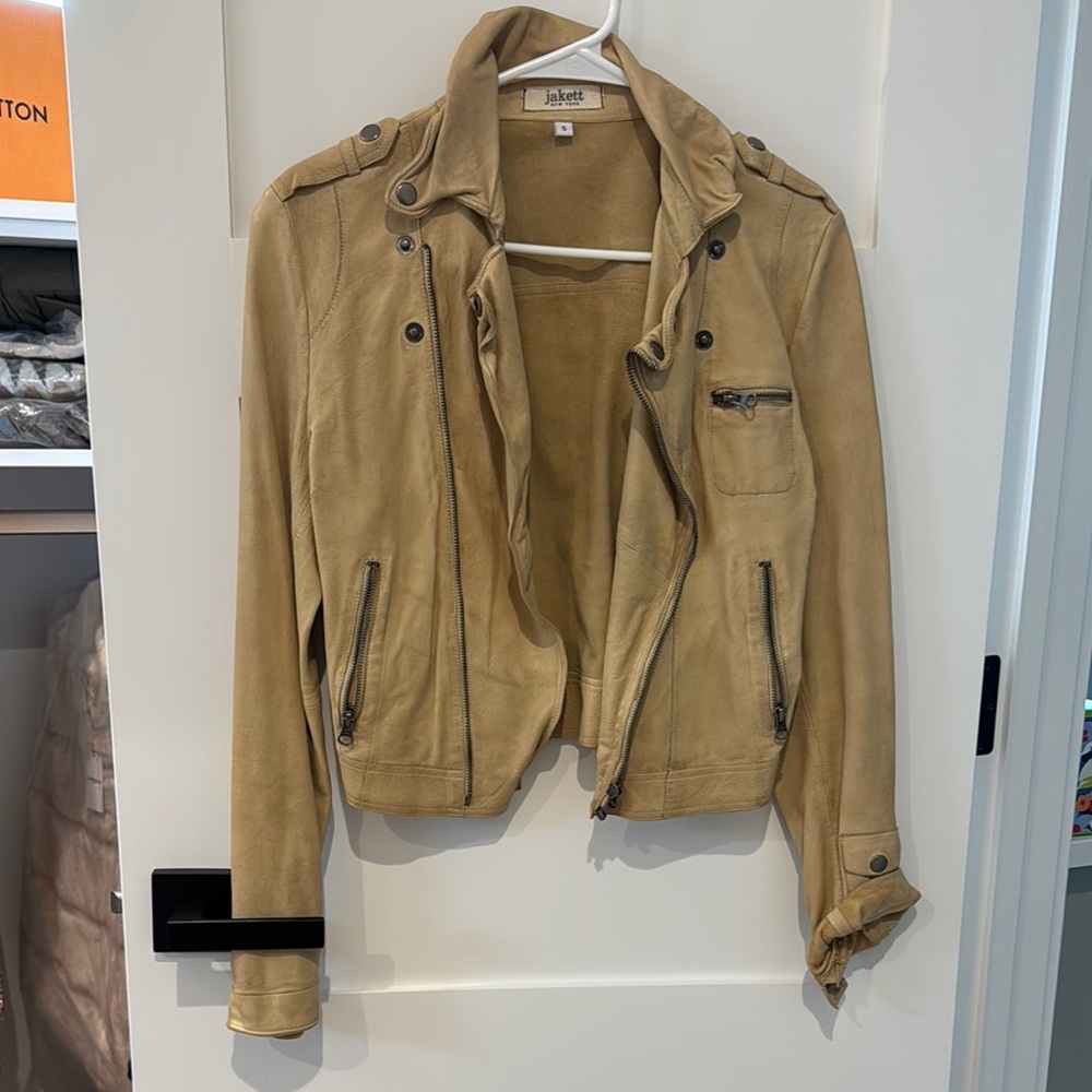 Tan Leather Jacket Classic Design Cropped Length